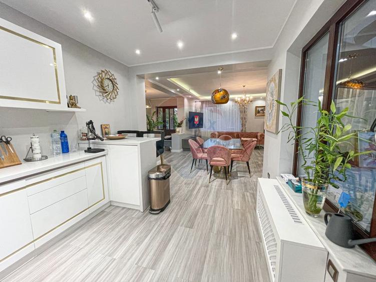 Casa de vanzare P+M Premium, piscina, teren 2224mp Bacu, Ilfov