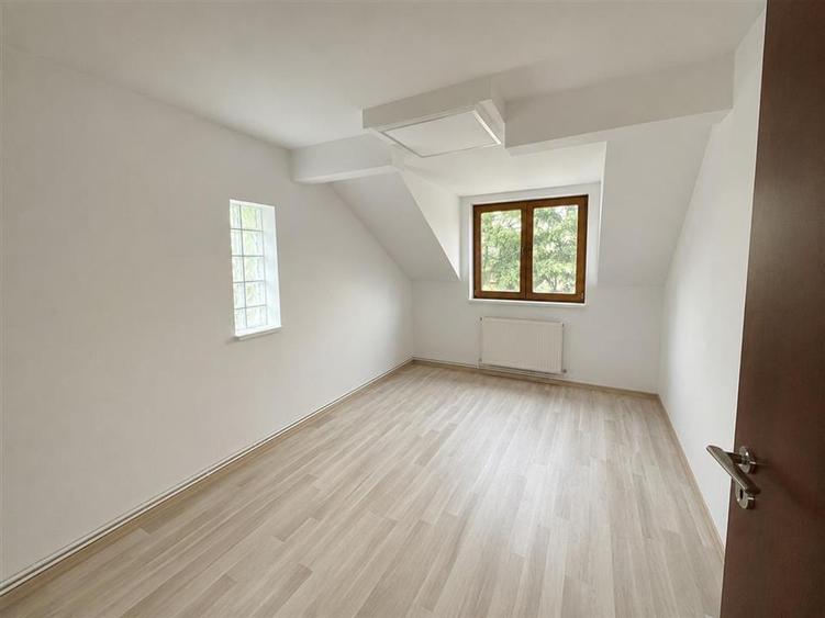 Spatiu birouri 100mp 2 bai zona Turnisor