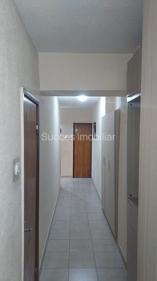 Titulescu, scoala 3, 3 camere decomandat, 80 MP ,loc parcare, etaj 1, 500 euro - 19