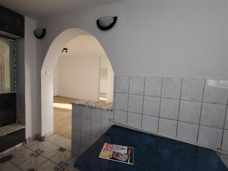 Apartament cu 2 camere (Gheorgheni, Car. Bucin 26 C)