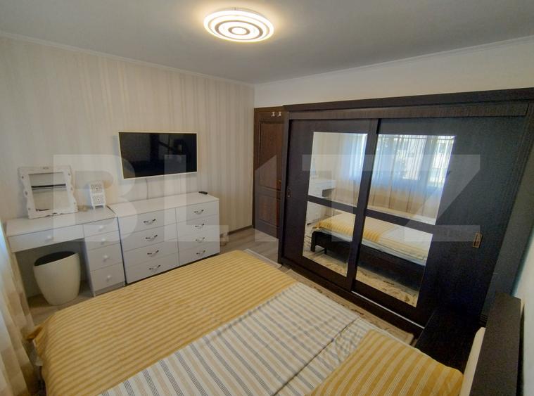 Apartament 3 camere, decomandat, Posta 1 Mai, etaj 3/4