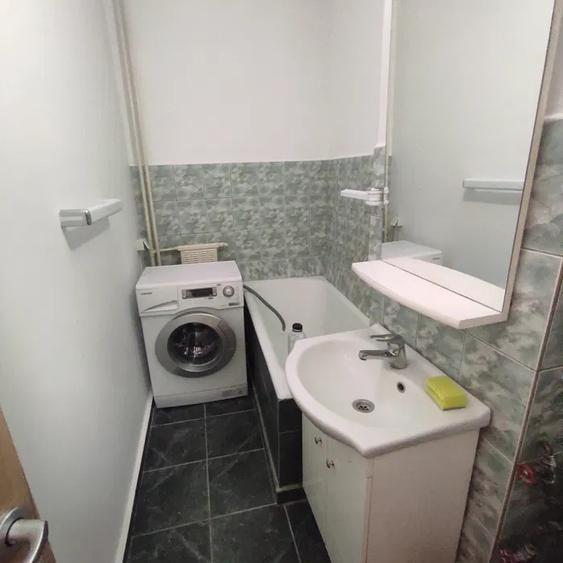 Garsoniera, decomandata, 30 mp, ac, balcon, metrou, Basarabia