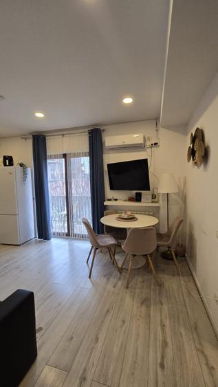 De inchiriat apartament 2 camere - Parcul Carol