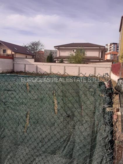 Teren intravilan - Compozitori/Primo - 250.000 euro  (Cod E6) - 3