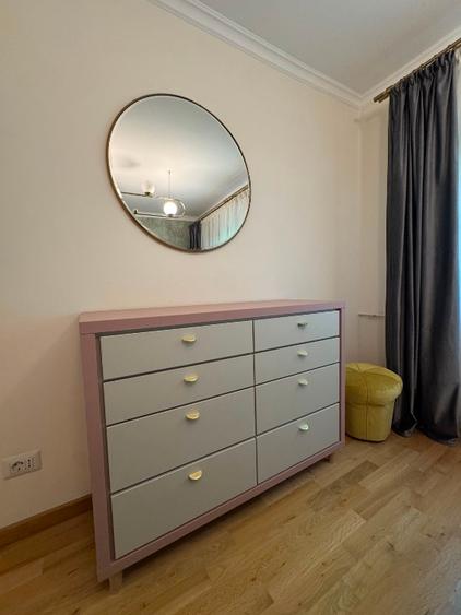 Apartament 2 camere complet renovat, 2 minute de metrou Brancoveanu si parc