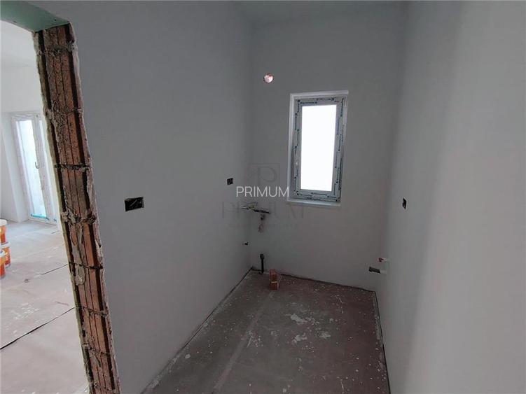 DUPLEX SEPARAT PRIN CAMERA TEHNICA - ACCES FACIL CATRE ORAS - CURENT TRIFAZIC - 6