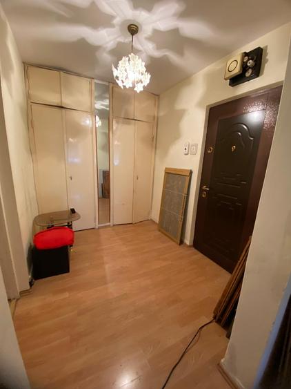 2 DECOMANDATE ETAJUL 2, cu centrala, balcon mare, izolat, Pictor Aman