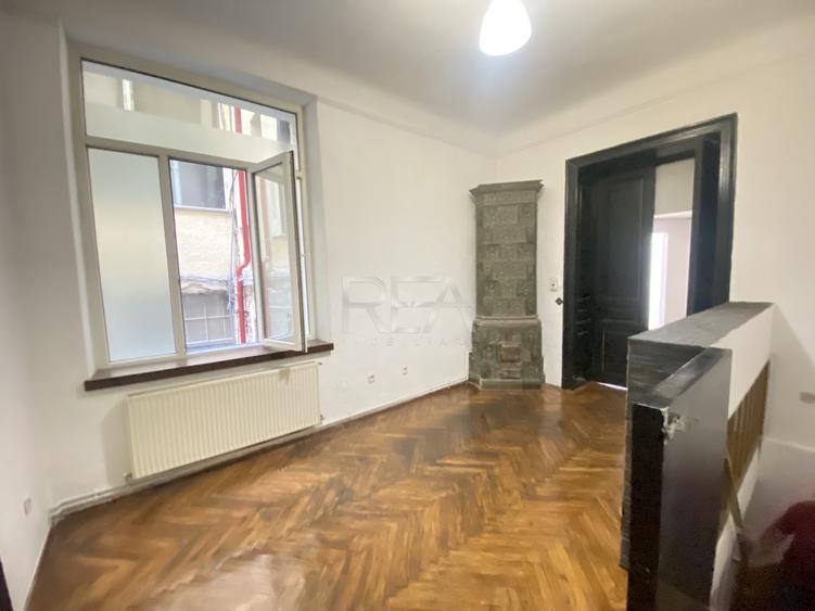 3 camere- Centrala Proprie- Bulevardul Regina Elisabeta-Stradal