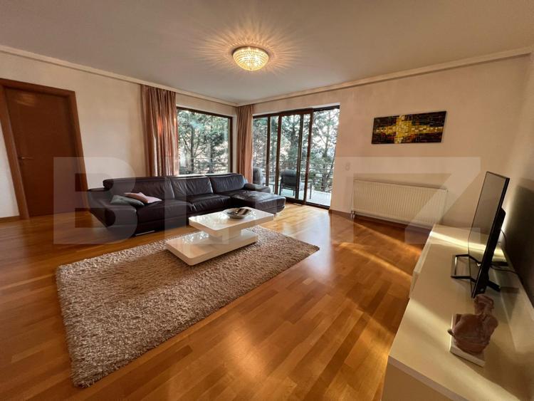 Apartament exclusivist 5 camere, 160 mp, terasă 20 mp, 2 parcări garaj