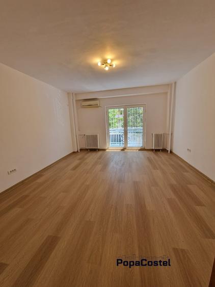 P-ta Alba Iulia - Burebista, 3 camere decom. et. 1/7, nemobilat, renovat, balcon