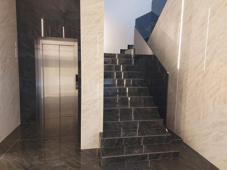 PRIMA CHIRIE METROU 30 metri, Apartament NOU 2 camere, balcon Proprietar Parcare