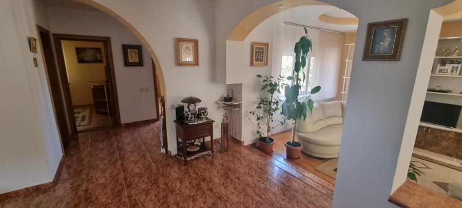Casa cu etaj zona Bucovina