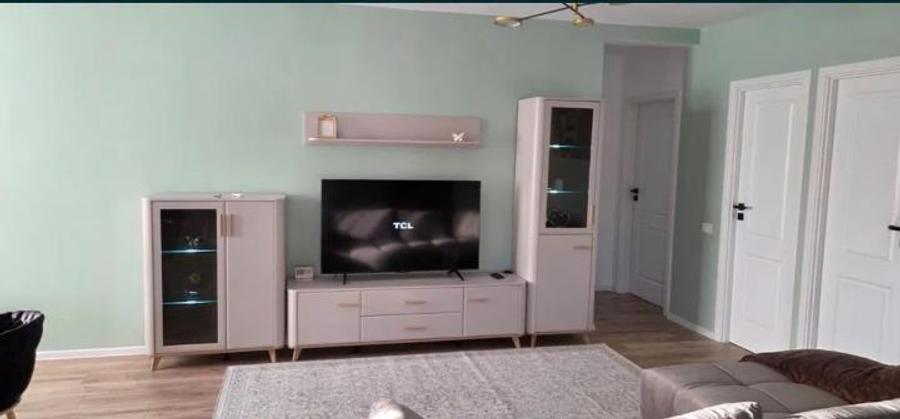 Apartament 3 camere la casa in Sacele