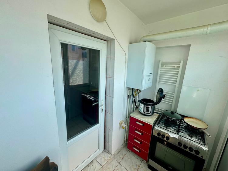 3 CAMERE DECOMANDAT - ETAJ INTERMEDIAR - RENOVAT - MOBILAT - UTILAT - BAZA 3 - CARREFOUR FELICIA