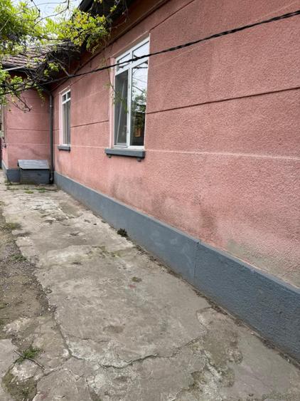 Casă bătrânească – teren 339 mp, zona Câmpia Islaz