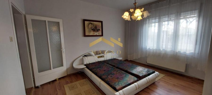 Casa de vanzare in Vladimirescu in zona primariei.