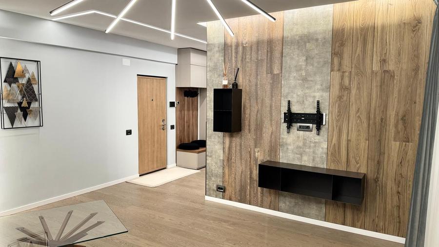 2 camere UltraCentral , mobilat / utilat , finisaje superioare !