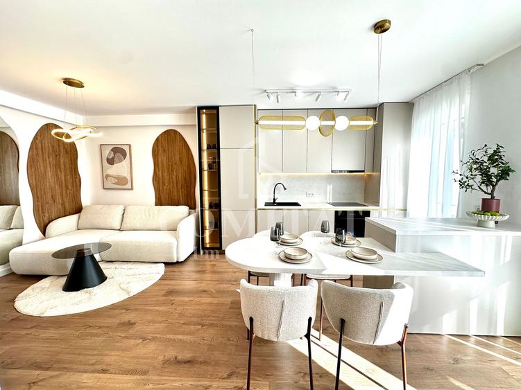 Apartament ultrafinisat | Etaj intermediar | Zona str Tineretului