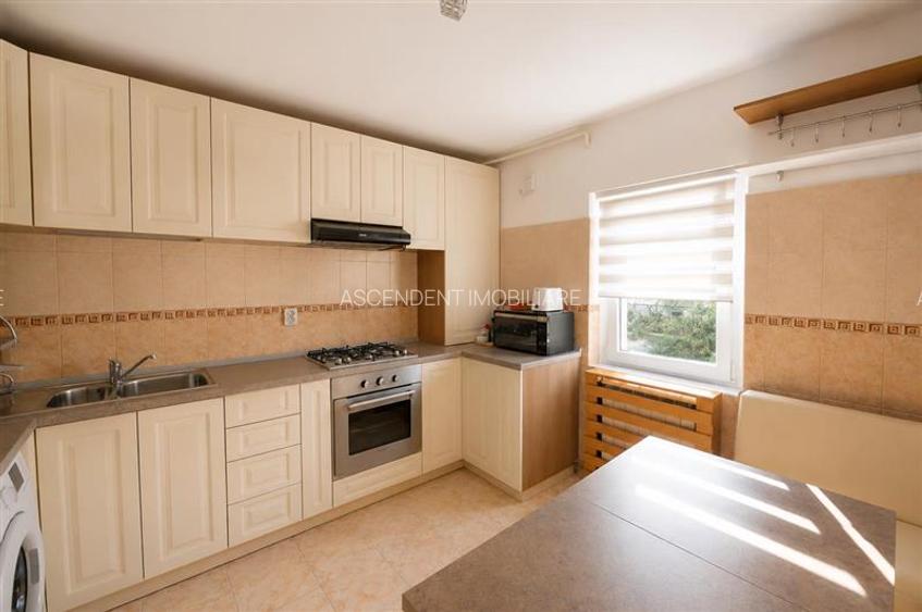 Apartament luminos cu 2 camere decomandate, Rasnov, Brasov - 2