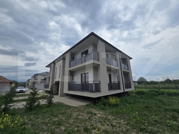 Apartament 3 camere, 51 mp, gradina ~200mp, zona primarie Apahida