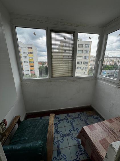 3 Cam--Complex Studentesc-3 Min de Centru--Etaj 7--Centrala-- 63 MP-110.000 Euro