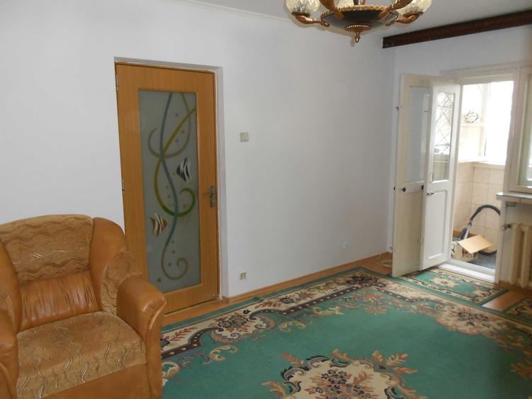 Apartament 2 camere decomandat bloc 1980 langa metrou Gorjului