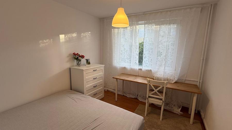 Închiriez apartament 3 camere decomandat – Militari-Apusului – 600 €