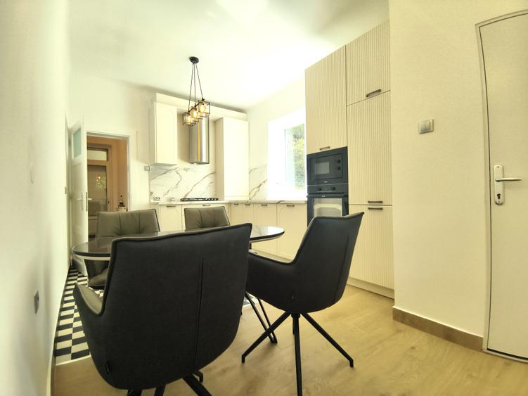 Apartament 2 Camere, 85 mp, Renovat Complet, Dobrogeanu Gherea, Brasov