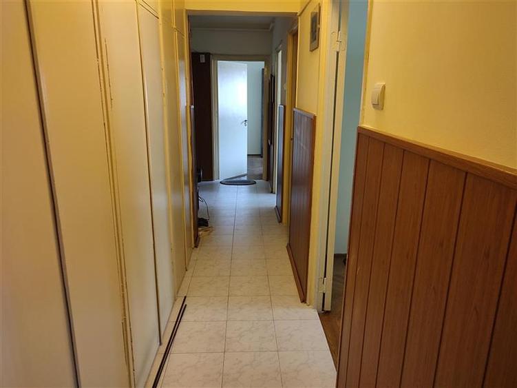 APARTAMENT 3 CAMERE, HARMANULUI COLT CU GARII