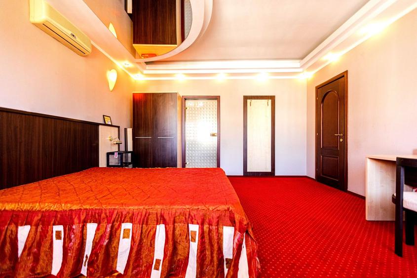 Dumbrăvița, la intrare – casă exclusivistă ideală locuință sau birou