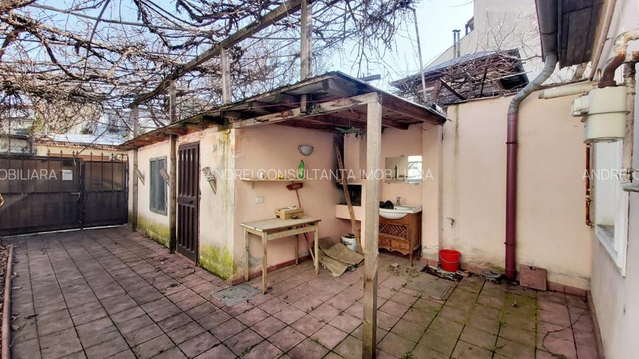 Vanzare casa renovata 2 camere, baie bucatarie 100 mp teren proprietate Domenii - 7