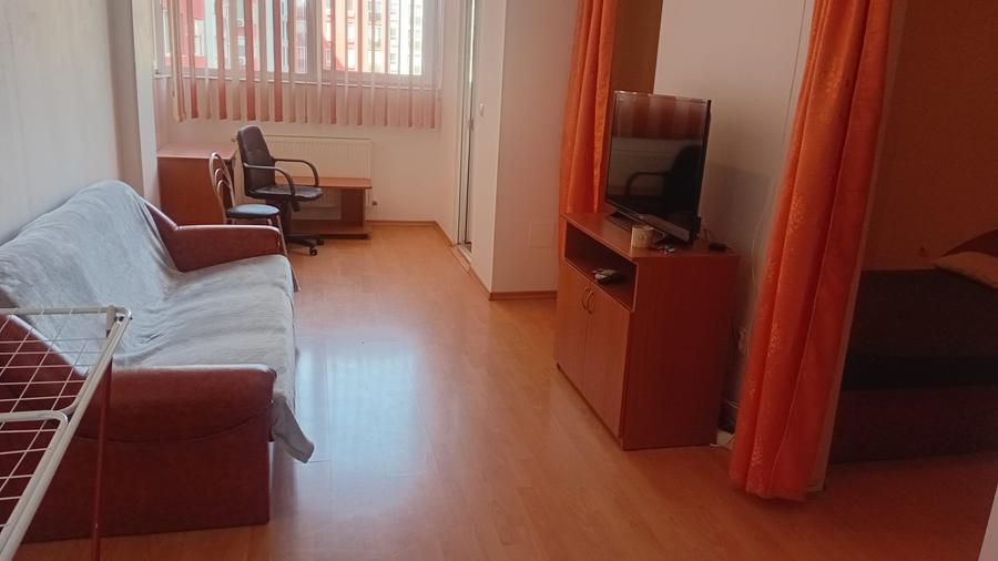 Inchiriez apartament UTA Ared