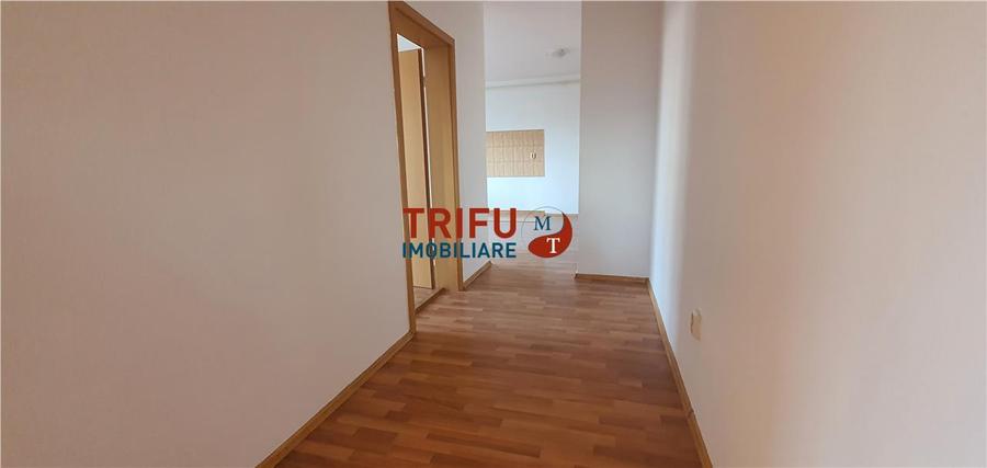 Apartament 3 camere de inchiriat Cetate etaj 2