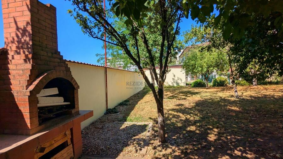 Vila in zona Berceni-Grand Arena, P+1+M, cu 1500 mp teren