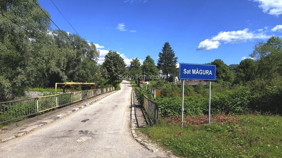 Teren pitoresc, linistit, in zona impadurita de deal - 7