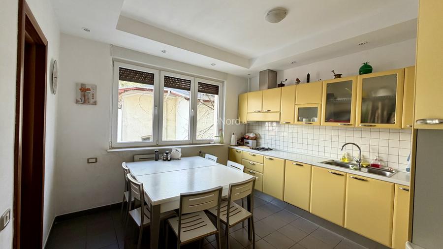 Apartament 237 mp  Barbu Văcărescu – Tei | Vedere Parcul Circului | Garaj - 12