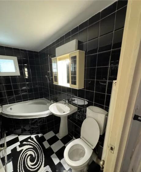 Închiriere Apartament 3 camere la Brancoveanu la 5 min de metrou