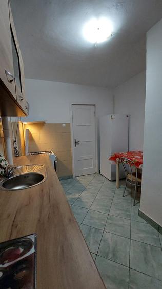 Inchiriez apartament 2 camere