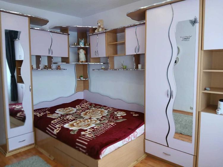 Inchiriez apartament 3 camere zona Fizicienilor-Metrou Nicolae Grigorescu