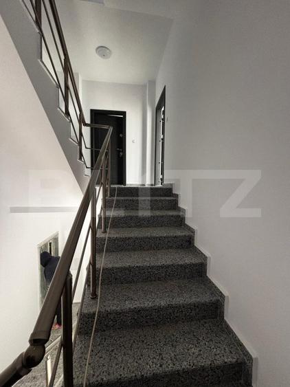 Apartament 2 camere,loc de parcare +boxa inclusa in pret ,zona semi-centrala