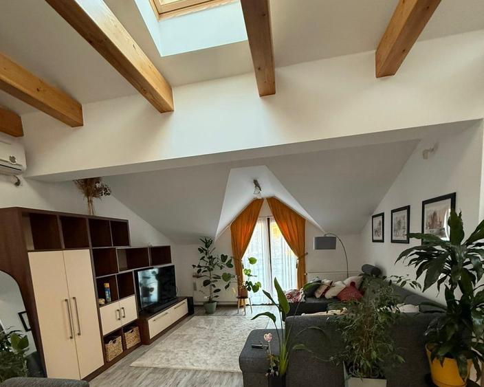 Apartament 3 cam. de inchiriat, str. Colinelor-AP1542