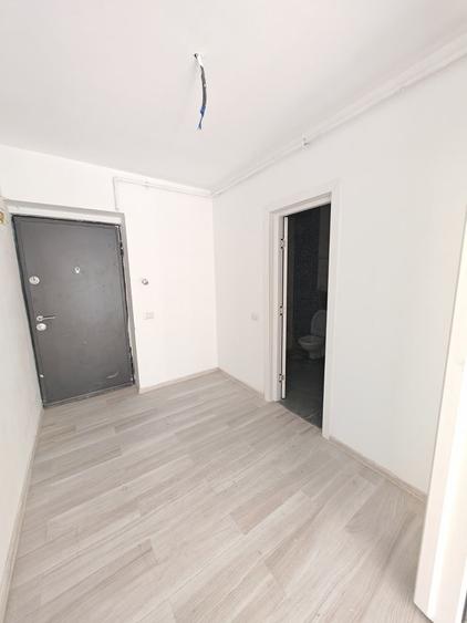 De vanzare 2 studio-uri bloc nou, Tractoru, Coresi