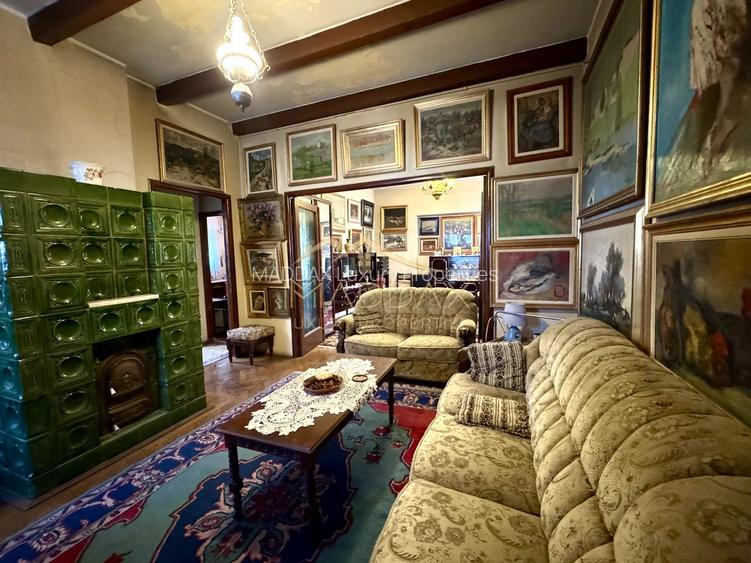 Vila cu 6 camere *310mp*  + Garaj // Primăverii - 11