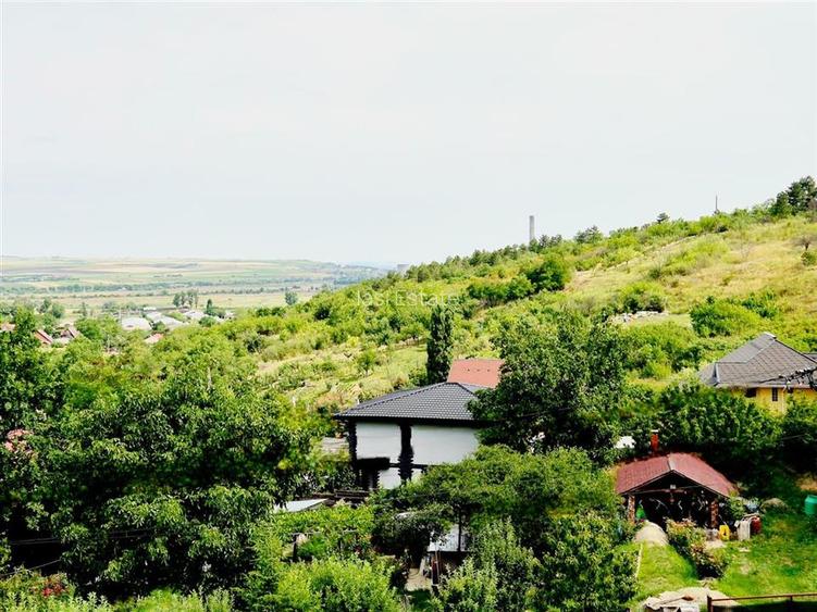 Casa de vanzare cu priveliste frumoasa - 15