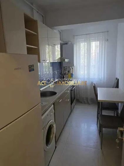 2 Camere | Aparatorii Patriei | Metrou | Centrala | Parcare - 4