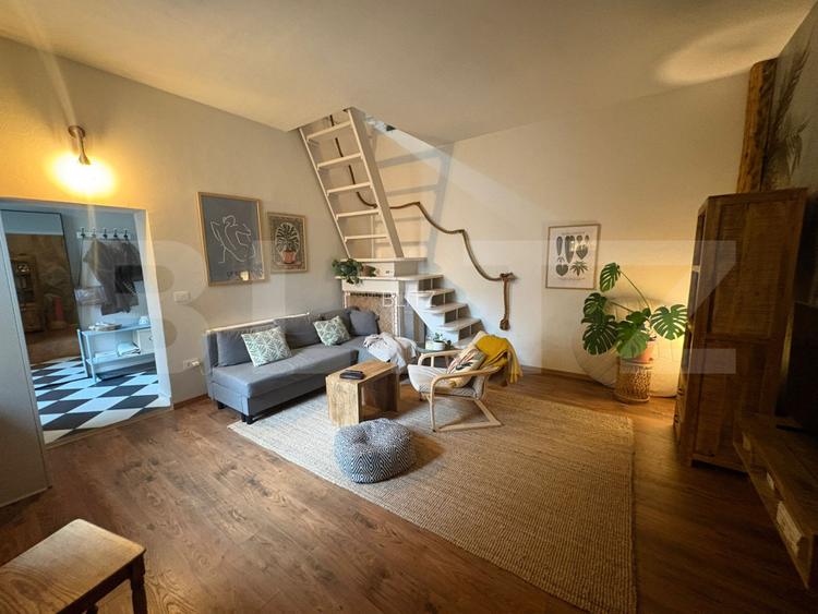 Casa cocheta 60 mp + mansarda, mobilata, zona centrala - 2