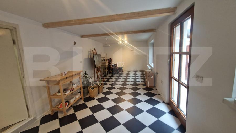 Casa in inimia Brasovului individuala la pret de apartament - 2