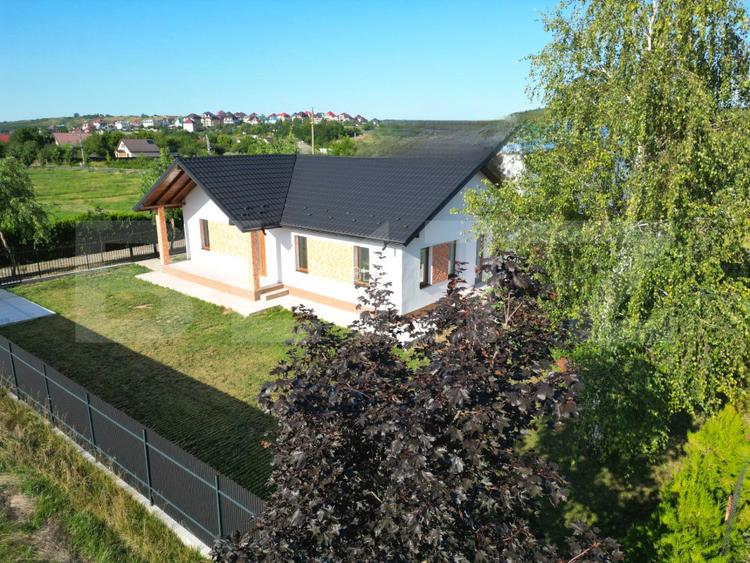 Casa cocheta de vanzare, cu 3 camere, zona Ciurea - 2