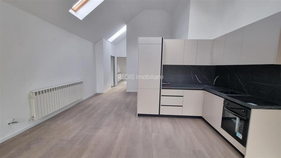 Vila - Bloc modern de 11 camere zona Centrul Civic , Onix - 16