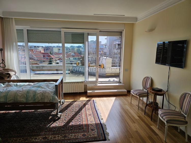 Herastrau-Cotrus-Penthouse 3/3-lift dedicat,parcare subsol,132 mp +terase 260 mp - 17